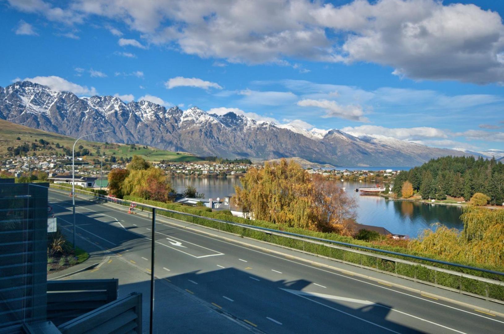 Pure Retreat Lake Views Квинстаун Экстерьер фото